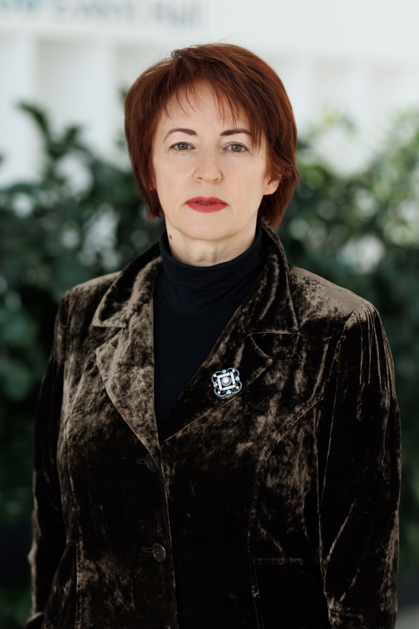 Олена Савченко